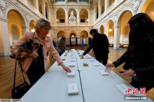 点击进入下一页