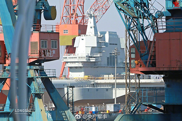 001a航母将下水 001a航母将下水