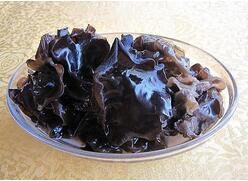 高血压饮食要低盐 吃什么食物能降压