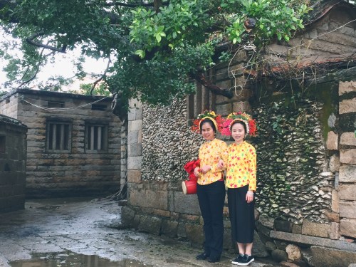 图为鲟溥村的“蚝宅”。当地村民供图