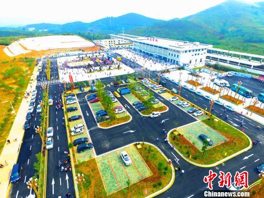 京广铁路客运专线乐昌东站航拍全景图?！『魏Ｋ?摄