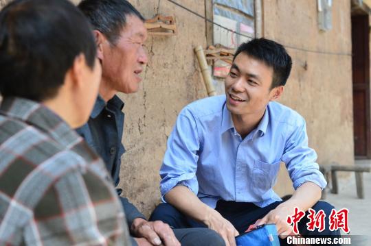 周光钰了解胡天林夫妇近况?！≈有?摄