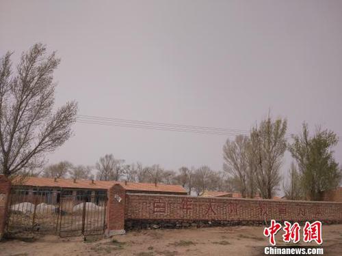 荒废的东号村小学 陈溯 摄