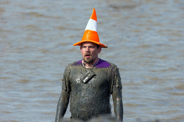 英国上演滚泥巴大赛4 英国上演滚泥巴大赛4