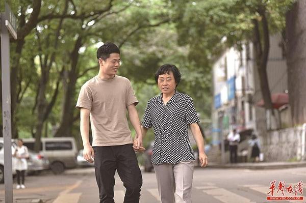 点击进入下一页