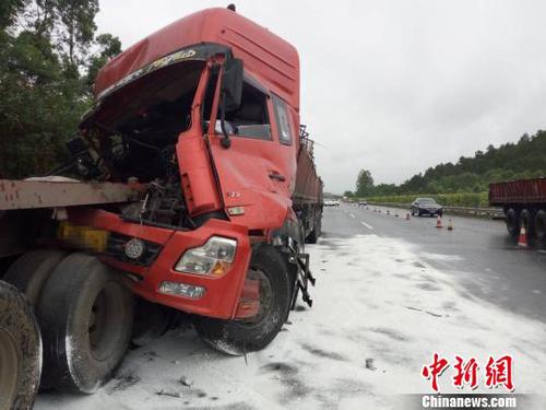 图为事故现场。　潘洪江 摄