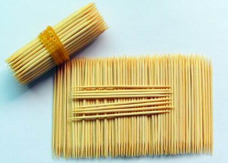 慎用牙签？牙缝真的越剔越大吗