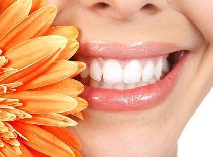 慎用牙签？牙缝真的越剔越大吗