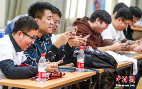 点击进入下一页