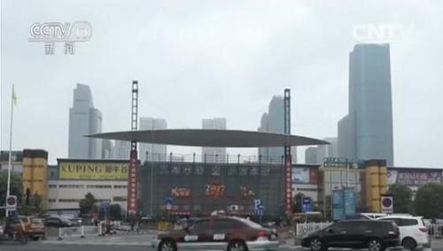 女子停车场内被人劫走 绑匪:拿人钱财替人消灾