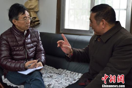 湖北宜都一村官出版村史愿为后人留份乡愁(图)