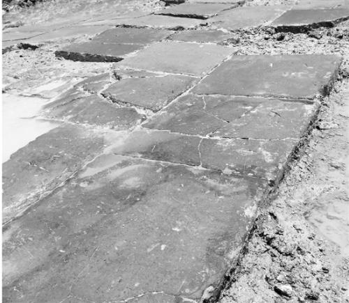 古建中可能存在“天井” 点击进入下一页