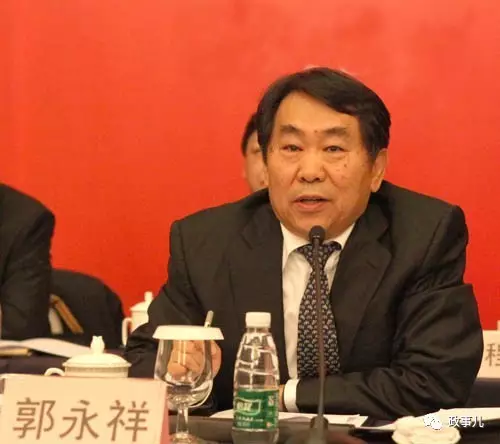 这位落马董事长也搞秘书圈 人数规模赶上周永康