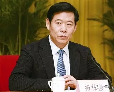 这位落马董事长也搞秘书圈 人数规模赶上周永康