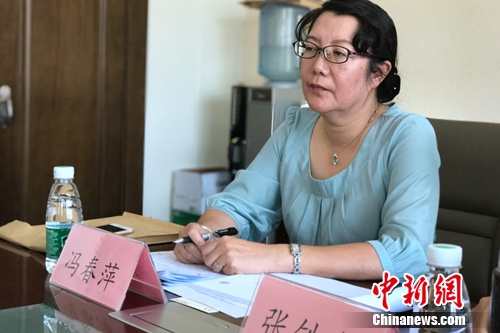 中国航天科技国际交流中心常务副主任、新闻发布人冯春萍介绍大会相关