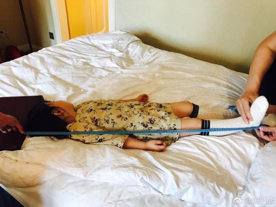 迪士尼回应不让某演员女儿玩过山车:身高不够