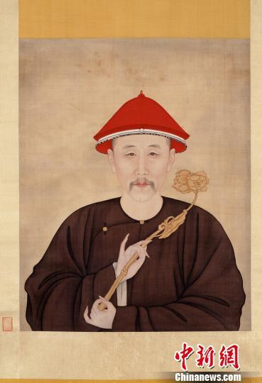 清人画胤禛半身像轴?！∧暇┎┪镌汗┩?摄