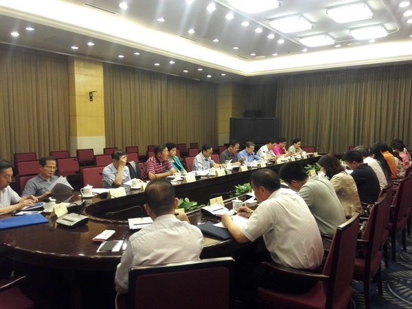 我国2.3亿老年人口中患慢病老人近1.5亿 我国2.3亿老年人口中患慢病老人近1.5亿