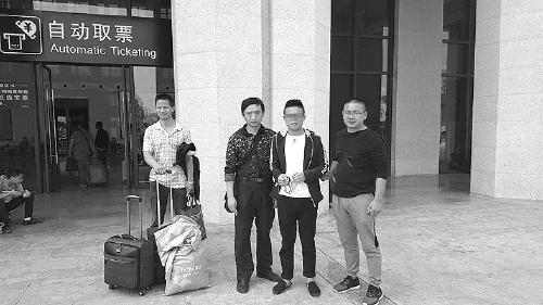 男子假扮女生网恋骗钱 给对方发自拍裸照借钱