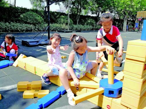 孩子玩的能力降低:不玩电子游戏就不知玩什么