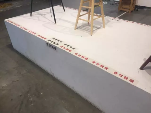 毕业展作品被盗皮皮虾也遭殃 学生贴26个勿触碰