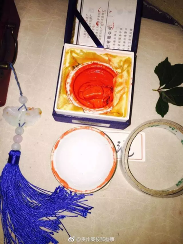 毕业展作品被盗皮皮虾也遭殃 学生贴26个勿触碰