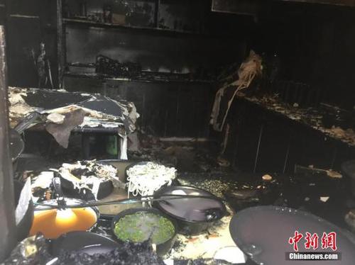 资料图：浙江天台县“2·5”火灾现场满屋狼藉。<a target='_blank' href='http://www.chinanews.com/'>中新社</a>记者 何蒋勇 摄