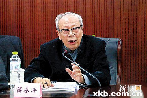 人物简介 薛永年 著名美术史学家、美术评论家。中央美术学院人文学院教授、博士生导师。