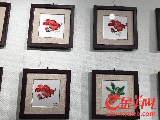 哈密绣娘作品展。甘韵仪 摄