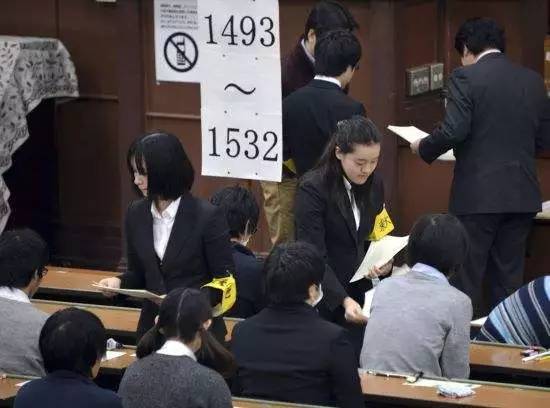 中国的高考很残酷？外国的考生同样不好过