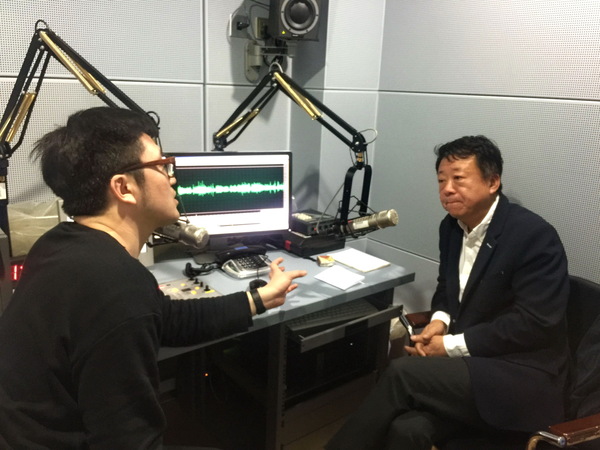 2、盛鸣在中央人民广播电台录制节目