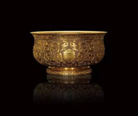 清乾隆 团寿纹“乾隆御用”金碗 高9cm，口径16.8cm，重1035g 