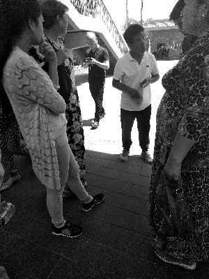 点击进入下一页