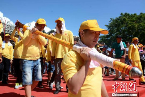 图为关公大刀?！≌沤鸫?摄