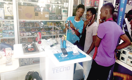 1121137962_14973963912991n 1121137962_14973963912991n