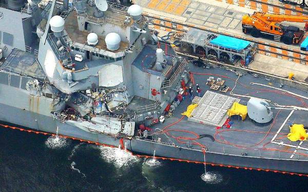 美公布被撞驱逐舰最新照8 美公布被撞驱逐舰最新照8