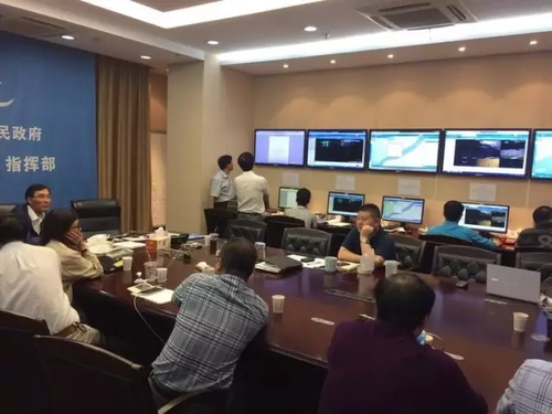 钱塘江流域暴发建国后第二大洪水 百年古桥被冲毁