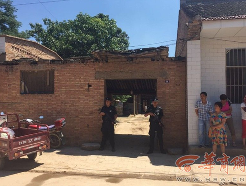 姐弟俩上学途中被劫杀 嫌犯疑与其母亲有感情纠纷