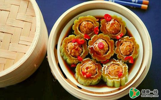 苦瓜营养高 害怕苦味这么做