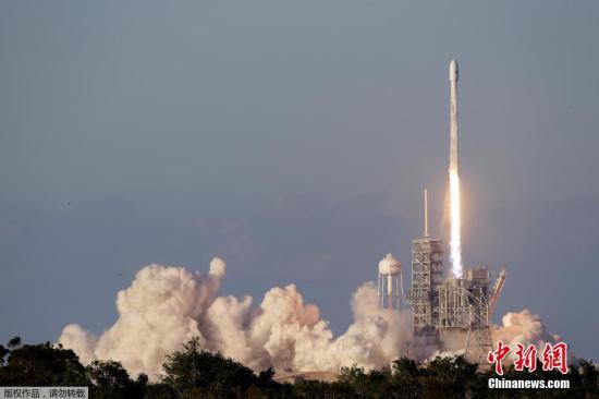 资料图：当地时间2017年5月15日晚19时21分，火箭从佛罗里达州卡纳维拉尔角航天发射场发射。