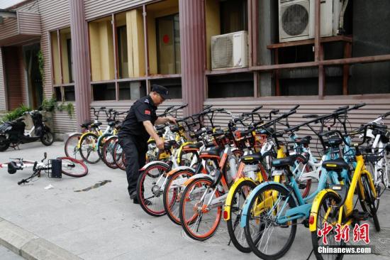 129646649_14991227617551n 129646649_14991227617551n