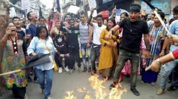 由于相邻的西孟加拉邦大吉岭骚乱，锡金邦出现物资中断