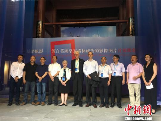 图为活动现场 李佳赟 摄 图为活动现场 李佳赟 摄