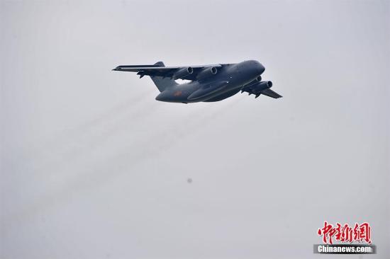 运-20是我国自行研制的一种大型、多用途运输机，可在复杂气象条件下执行各种物资和人员的长距离航空运输任务。 <a target='_blank' href='http://www.chinanews.com/' >中新网</a>记者 金硕 摄