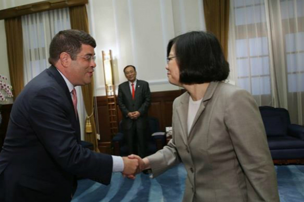 1499758533692318.jpg 6004000322232.jpg