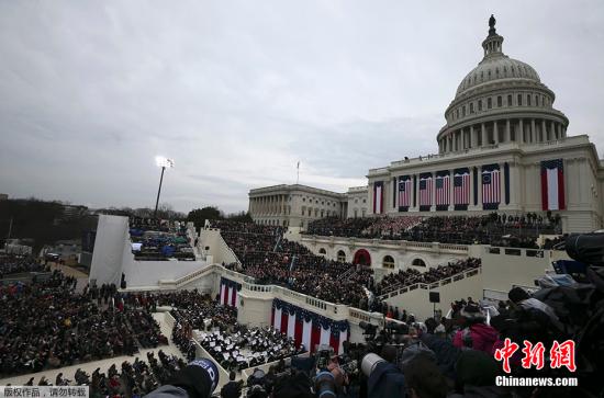 当 点击进入下一页