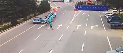 lid77233_b lid77233_b