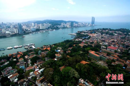 鸟瞰鼓浪屿。 王东明 摄