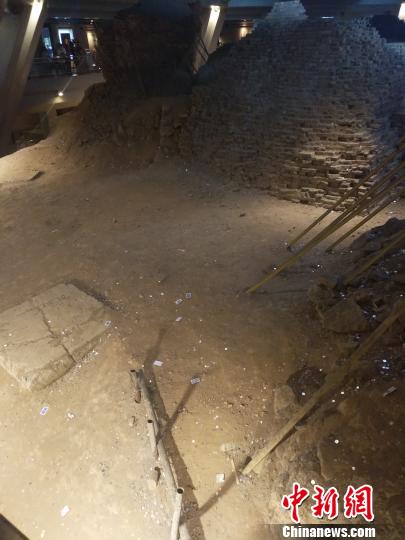 点击进入下一页