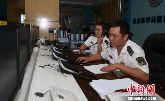 台风袭扰南?！扒碣儆?3095”渔船4渔民获救